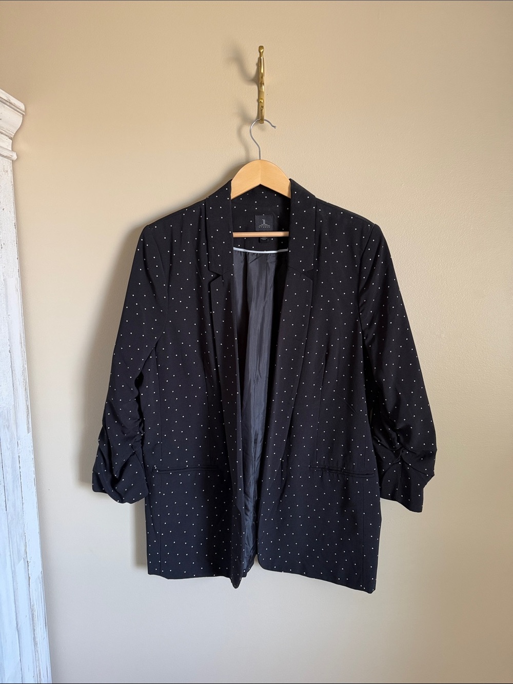 Jules & Leopold Black Polka Dot Open-Front Blazer